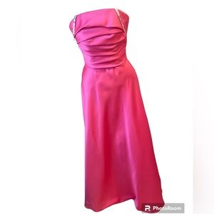 Vintage Pink De Laru Strapless Prom Gown